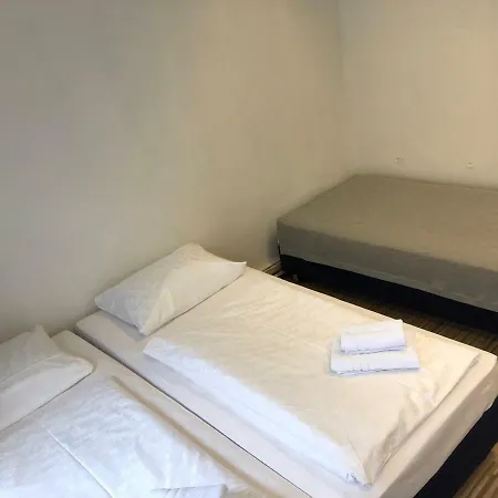 Downtown City - Privaterooms Fuerth Exterior photo