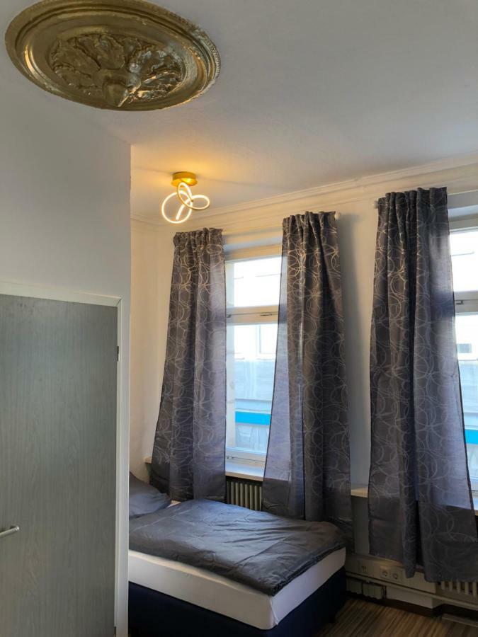 Homestay Downtown - Privaterooms Fuerth