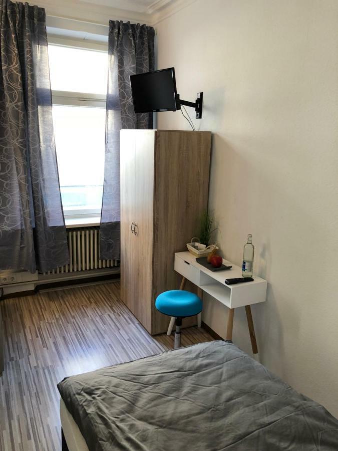 Homestay Downtown - Privaterooms Fuerth